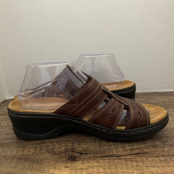 Clarks Bendables Lexi Belle Brown Adjustable Strap Comfort Slides Sandals - Picture 5 of 9